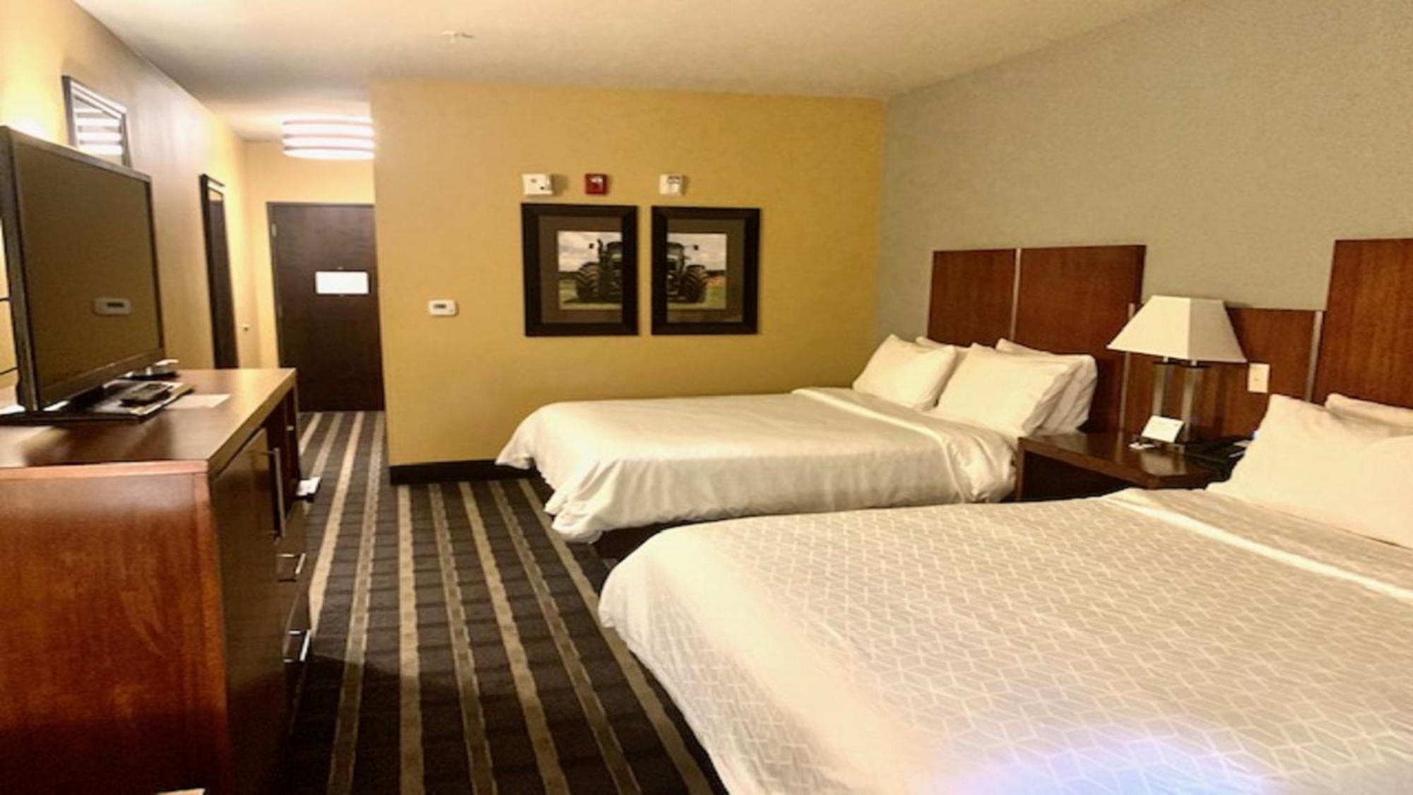 Holiday Inn Express & Suites Perry-National Fairground Area By Ihg Exteriér fotografie